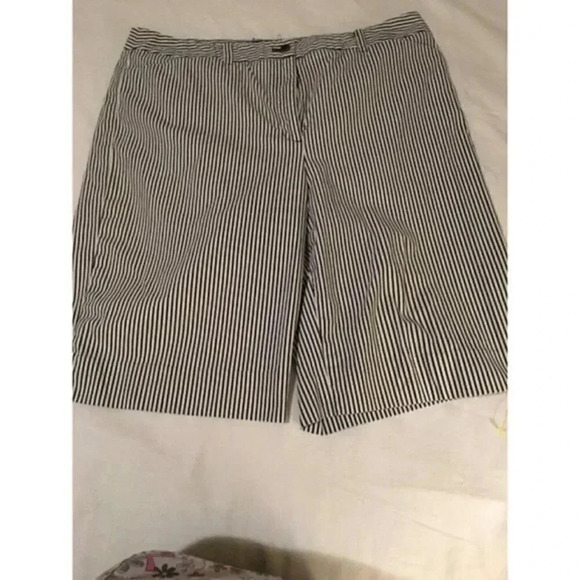 JONES NEW YORK SIGNATURE Stretch Bermuda Womens - Picture 12 of 12